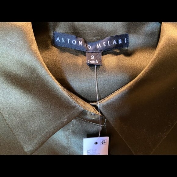 Beautiful Silk Blouse in Olive Green - Picture 4 of 7